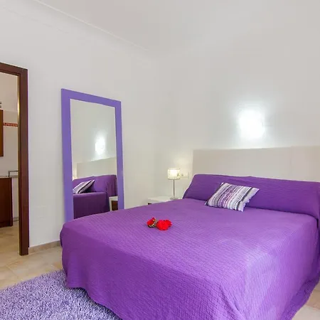 Chalet Villa Comes
